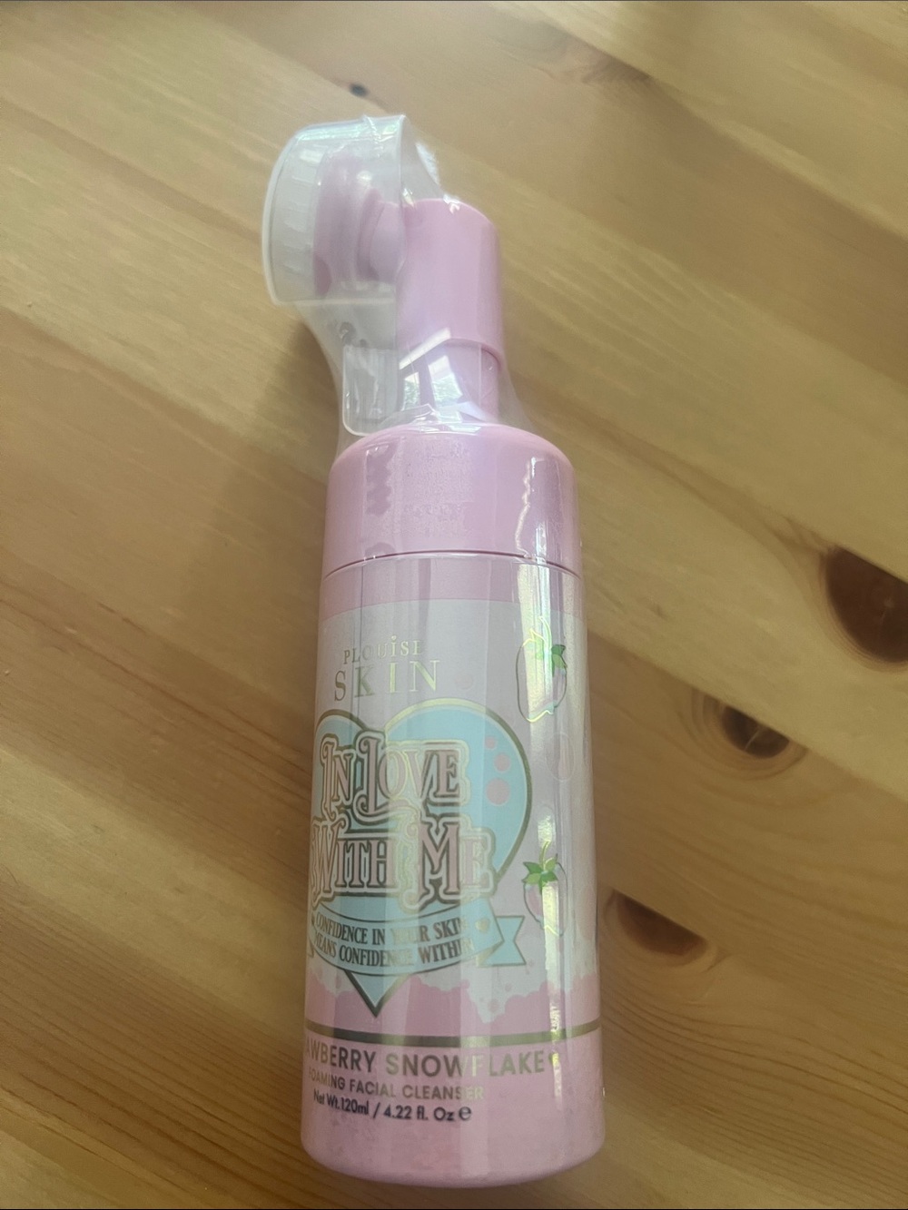 PLouise In Love With Me Strawberry Snowflake Foaming Facial Cleanser
